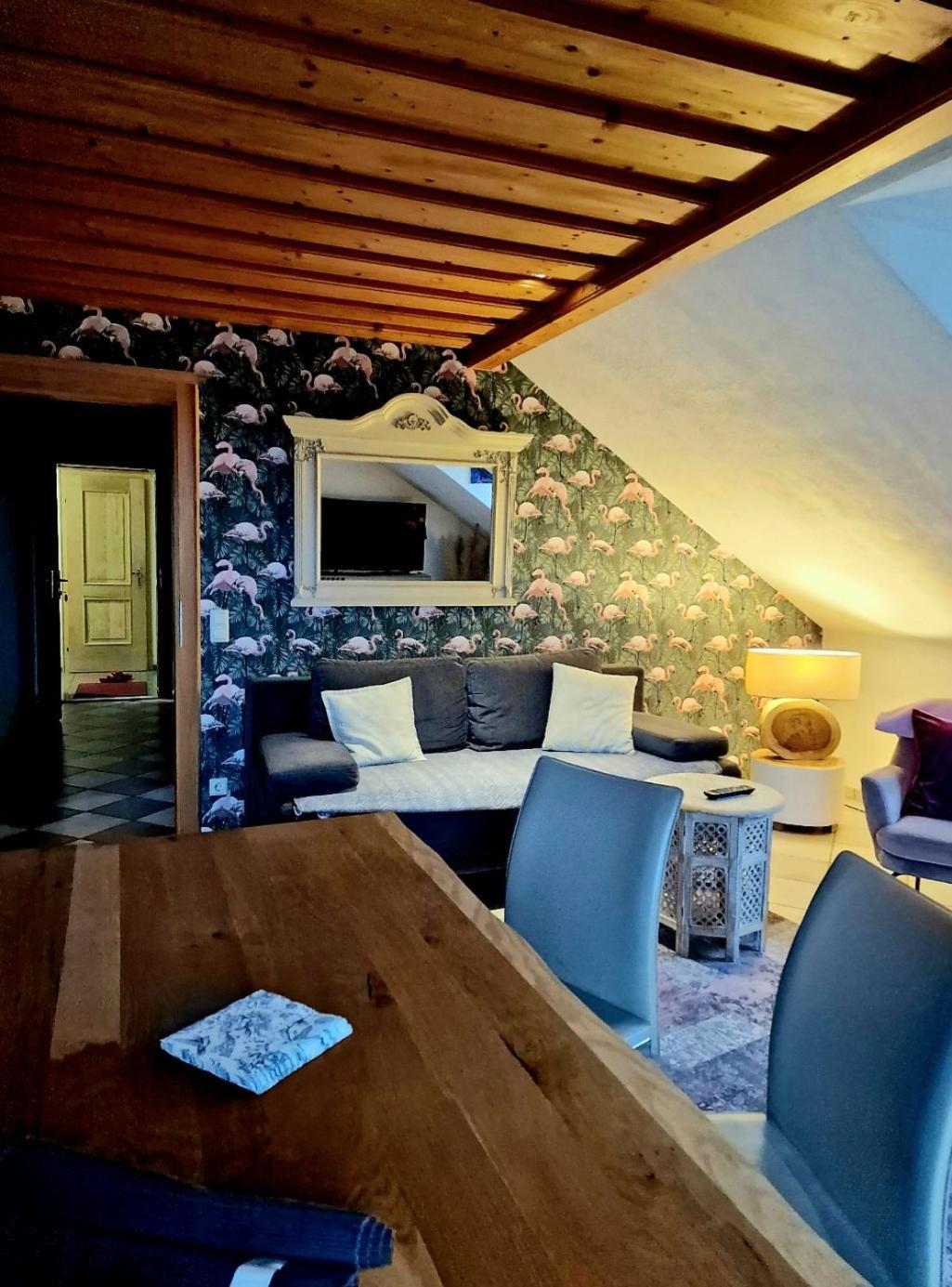 Idyllische Designer-Apartments Am Bio-Bauernhof In Salzburgerseenland Schmiding 10 Seekirchen am Wallersee Kamer foto